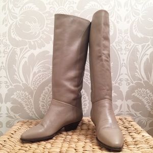 Italian genuine leather taupe boot 5N